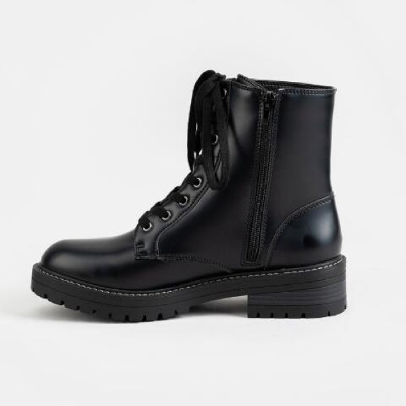 Sugar Shoes Nwt Sugar Womens Kaedy Combat Boots Poshmark